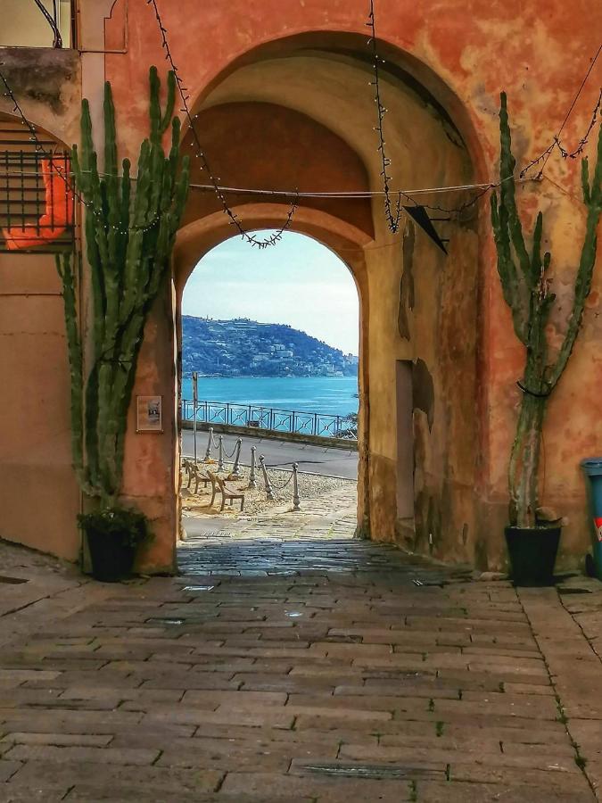 Vialunga Apartment In The Old Town Bordighera Dış mekan fotoğraf